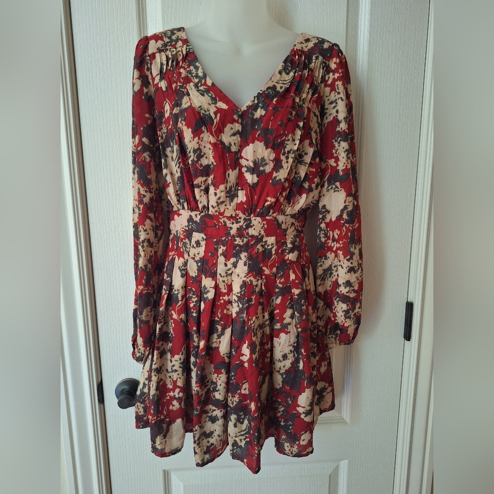 MISS ME Long sleeve floral pleated mini dress size Small